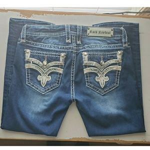 Rock Revival Iselin Capri's